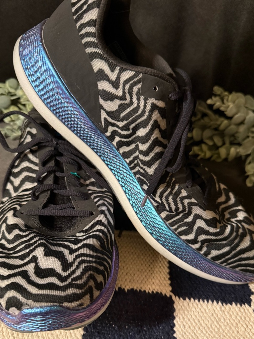 Skechers 10.5 Hyper Boost purple zebra and iridescent M strike sneakers
